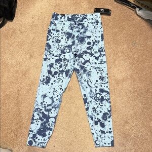 Under Armour Meridian fitted high rise ankle Leggings size S